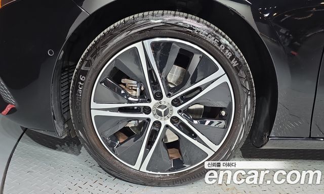 Mercedes-Benz A-Class 2024 — photo 5