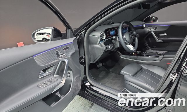 Mercedes-Benz A-Class 2024 — photo 13