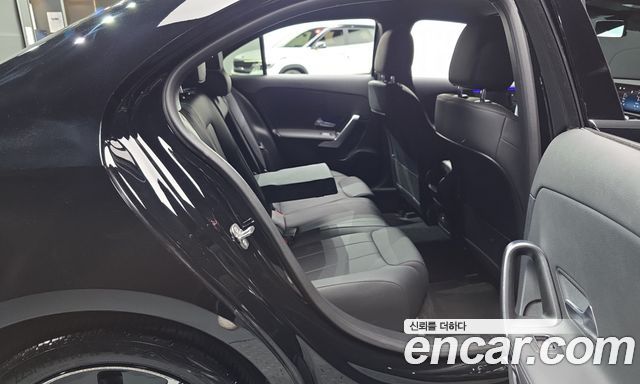 Mercedes-Benz A-Class 2024 — photo 17