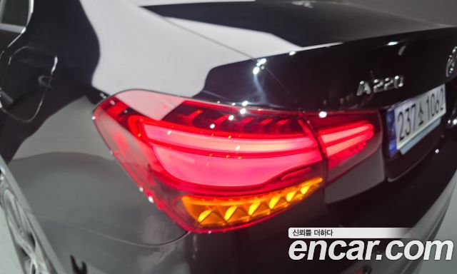 Mercedes-Benz A-Class 2024 — photo 9