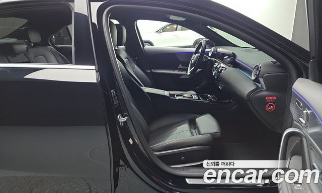 Mercedes-Benz A-Class 2024 — photo 16
