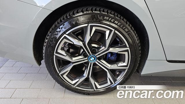 BMW i4 2024 — photo 5