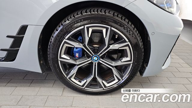 BMW i4 2024 — photo 7
