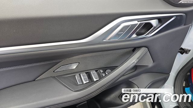 BMW i4 2024 — photo 30