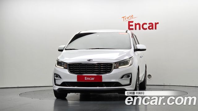 Kia Canival 2019 — photo 3