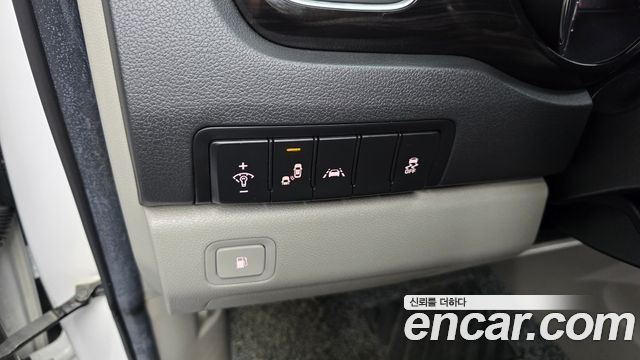 Kia Canival 2019 — photo 23