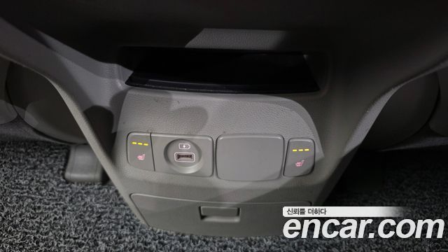 Kia Canival 2019 — photo 24
