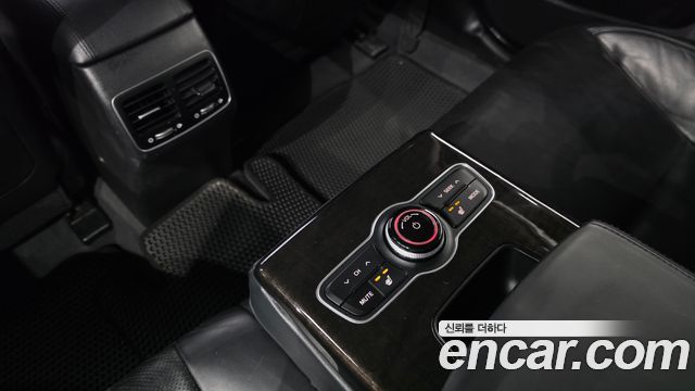 Kia K7 2013 — photo 23