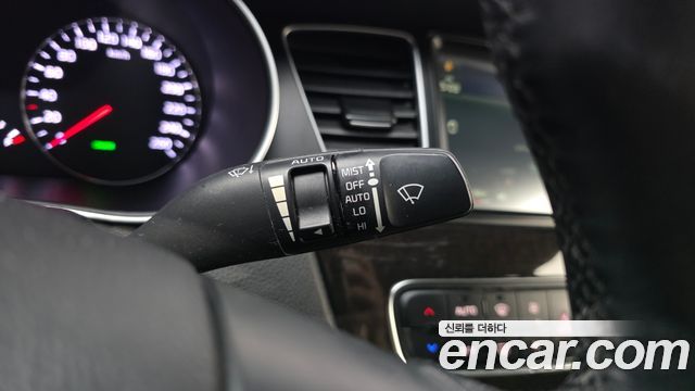 Kia K7 2013 — photo 26