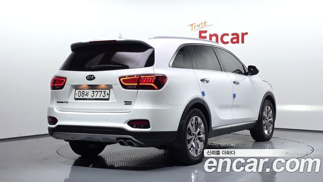 Kia Sorento 2018 — photo 2