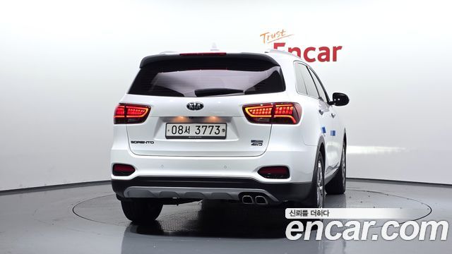 Kia Sorento 2018 — photo 4