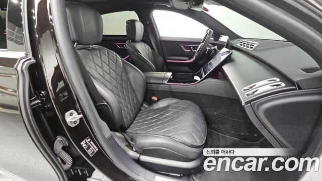Mercedes-Benz S-Class 2023 — photo 16