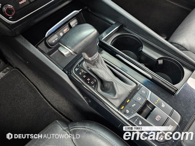 Kia K7 2018 — photo 9