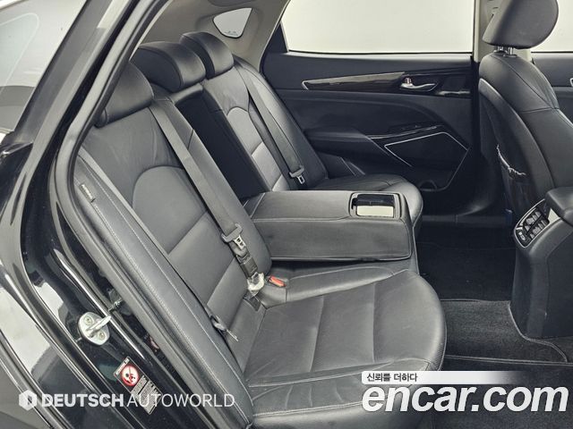 Kia K7 2018 — photo 12