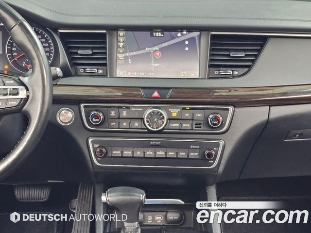 Kia K7 2018 — photo 14