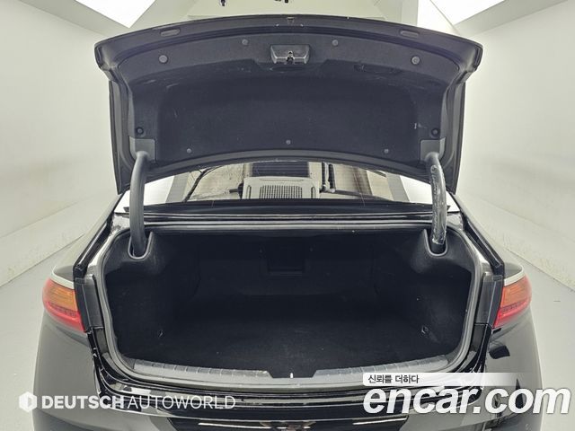 Kia K7 2018 — photo 19