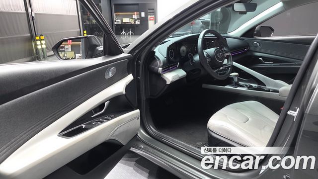 Hyundai AVANTE 2021 — photo 13