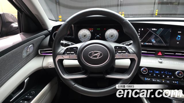 Hyundai AVANTE 2021 — photo 19
