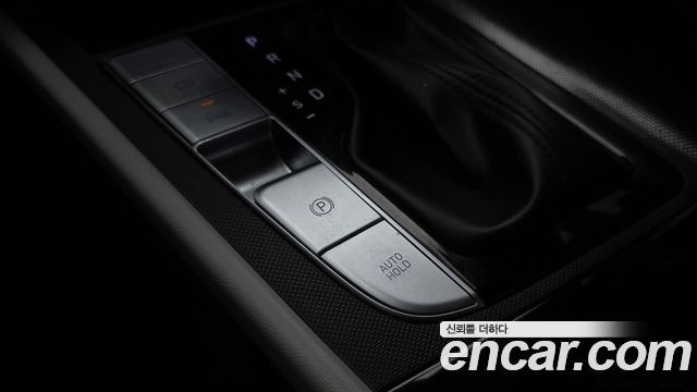 Hyundai AVANTE 2021 — photo 27