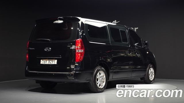 Hyundai Starex 2016 — photo 2