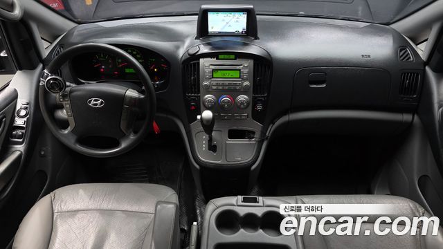 Hyundai Starex 2016 — photo 10