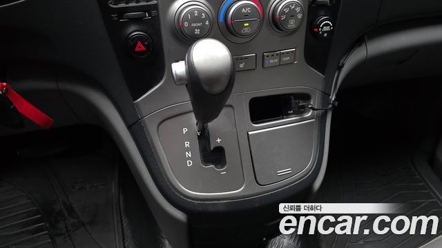 Hyundai Starex 2016 — photo 12