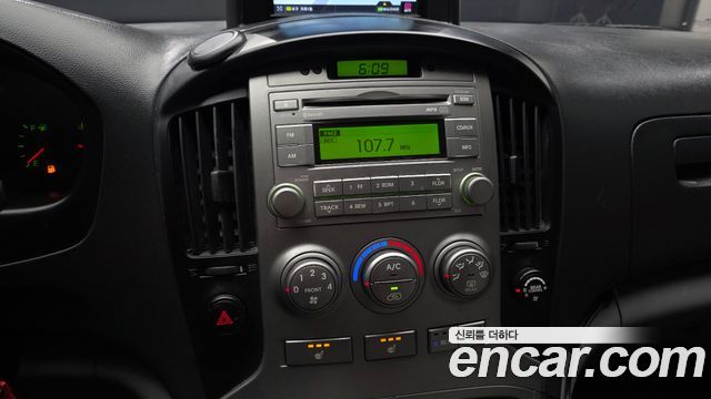 Hyundai Starex 2016 — photo 23