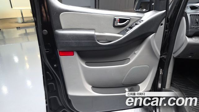 Hyundai Starex 2016 — photo 14