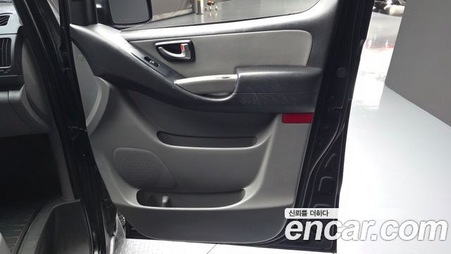 Hyundai Starex 2016 — photo 15