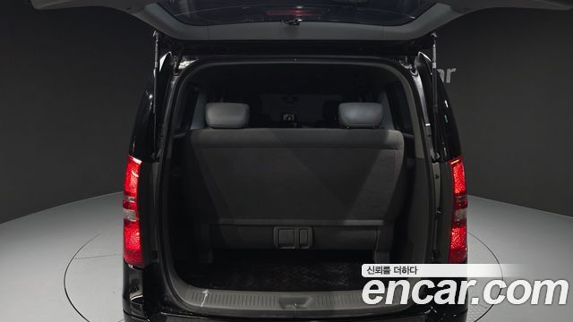 Hyundai Starex 2016 — photo 30