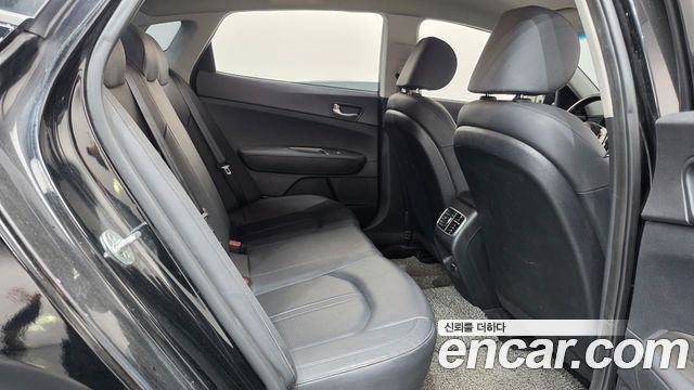 Kia K5 2020 — photo 17