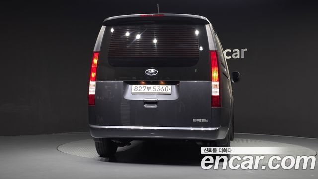 Hyundai Staria 2022 — photo 4