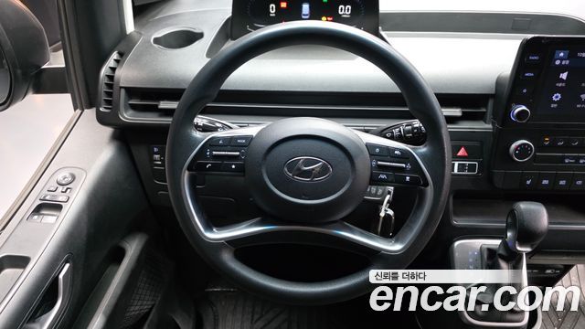 Hyundai Staria 2022 — photo 19