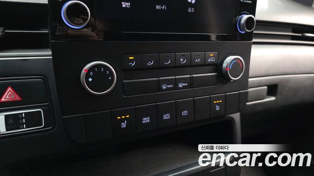 Hyundai Staria 2022 — photo 22