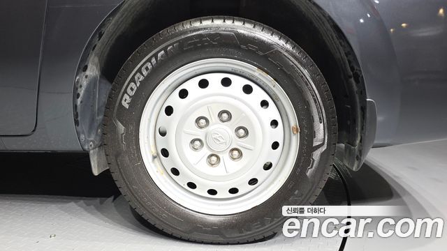 Hyundai Staria 2022 — photo 7