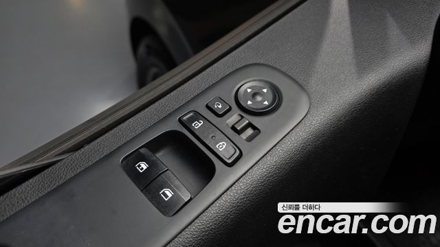 Hyundai Staria 2022 — photo 28