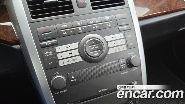 Renault Korea SM5  2010 — photo 13