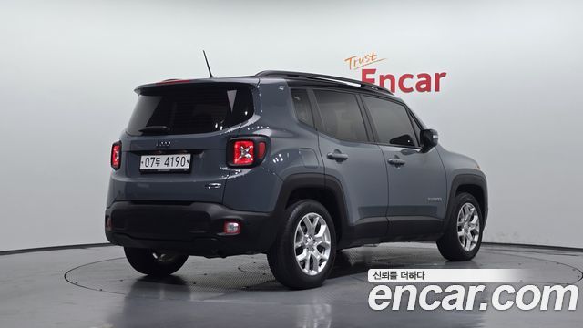 Jeep Renegade 2017 — photo 2