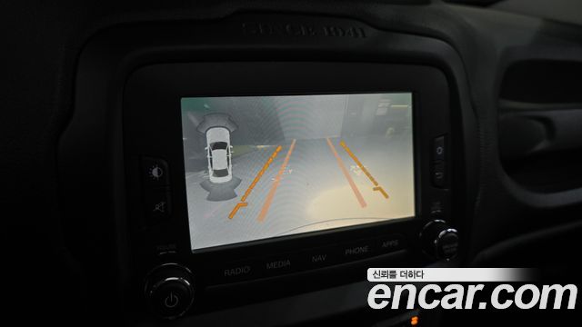 Jeep Renegade 2017 — photo 16
