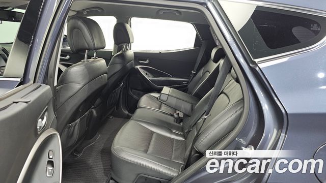 Hyundai Santafe 2016 — photo 18