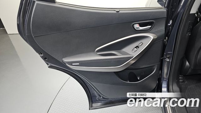 Hyundai Santafe 2016 — photo 15