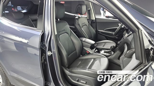Hyundai Santafe 2016 — photo 16