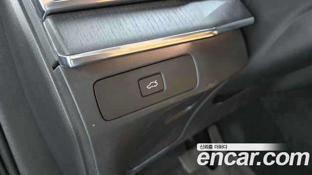 Volvo XC90 2024 — photo 25