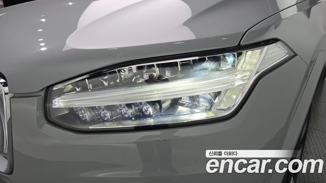 Volvo XC90 2024 — photo 8