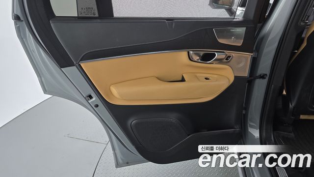 Volvo XC90 2024 — photo 15