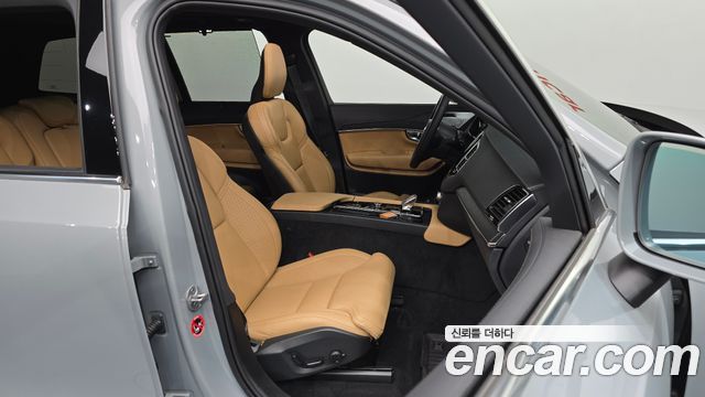 Volvo XC90 2024 — photo 16