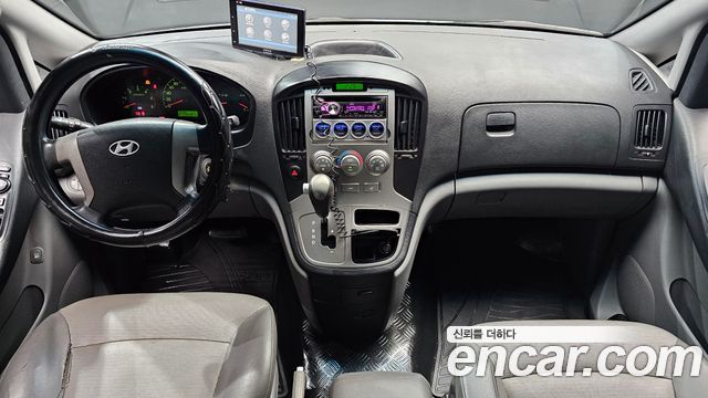 Hyundai Starex 2011 — photo 7