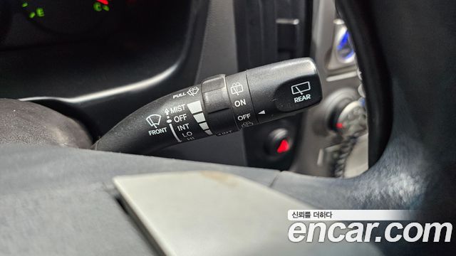 Hyundai Starex 2011 — photo 18