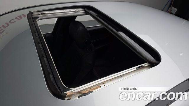 Mercedes-Benz E-Class 2019 — photo 19