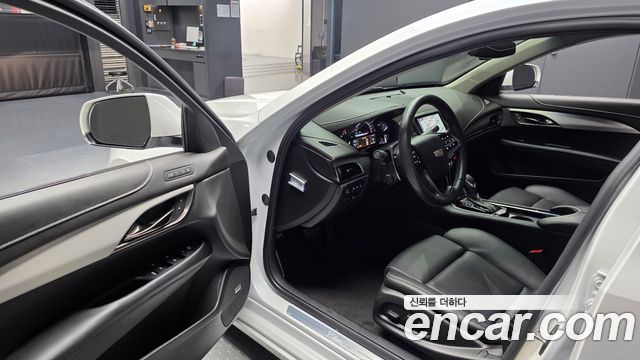 Cadillac ATS 2018 — photo 10